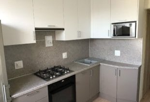Угловая кухня Лиссе 1,3х2,8 м