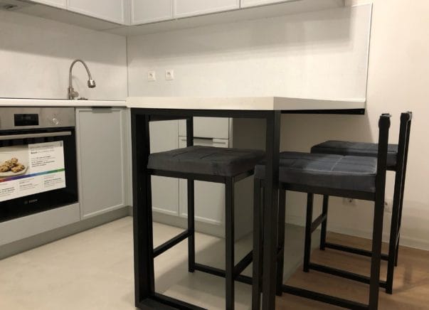 Кухня с барной стойкой Адора 2,3х1,8 м