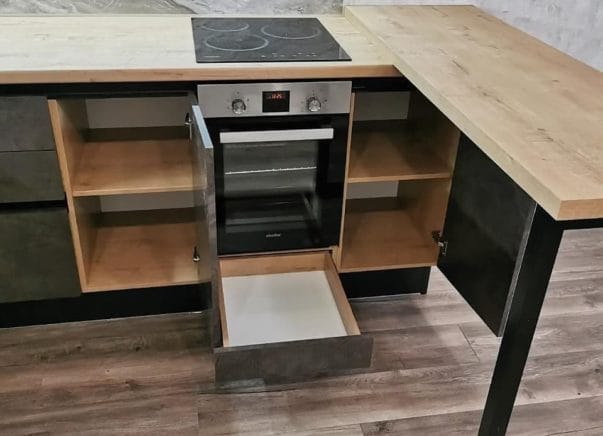 Кухня с барной стойкой Лорин 1,4х2,2х1,2 м